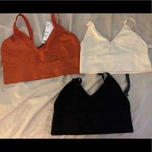 UO bralettes m/l fit like small